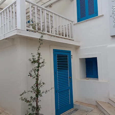 Double Room, Air Conditioning, Bathroom, In The Center Of Calabria N6784 3*