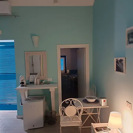 Double Room, Air Conditioning, Bathroom, In The Center Of Calabria N6784 Тропея