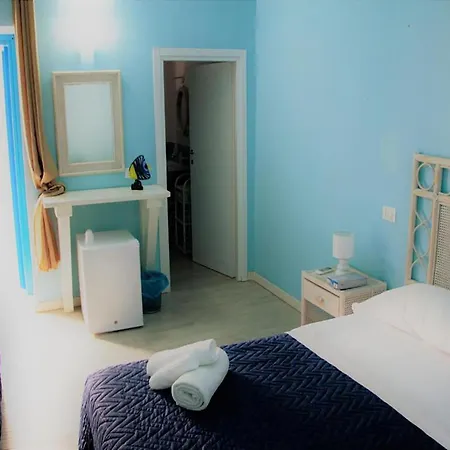 Bed & Breakfast Double Room, Air Conditioning, Bathroom, In The Center Of Calabria N6784 3*